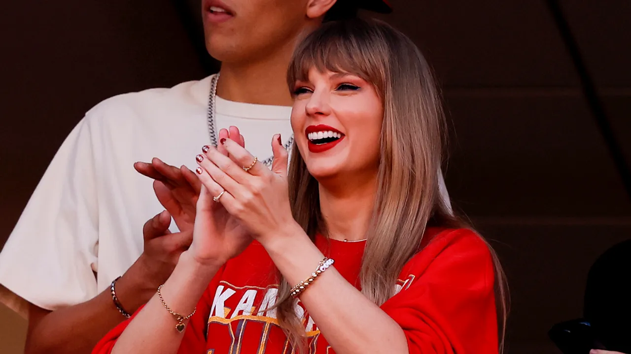 Occasions Taylor Swift Donned Accessories Influenced by Travis Kelce