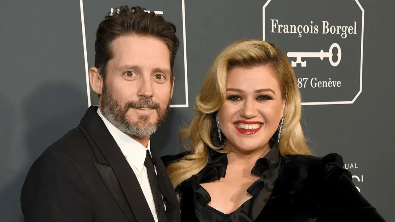 Kelly Clarkson Reveals Ex Brandon Blackstock Said She Wasn't 'Sexy' Enough to Appear on 'The Voice'