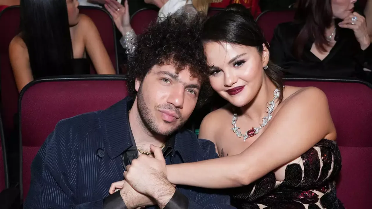 Selena Gomez Rests Her Feet on Boyfriend Benny Blanco in Adorable Car Photo