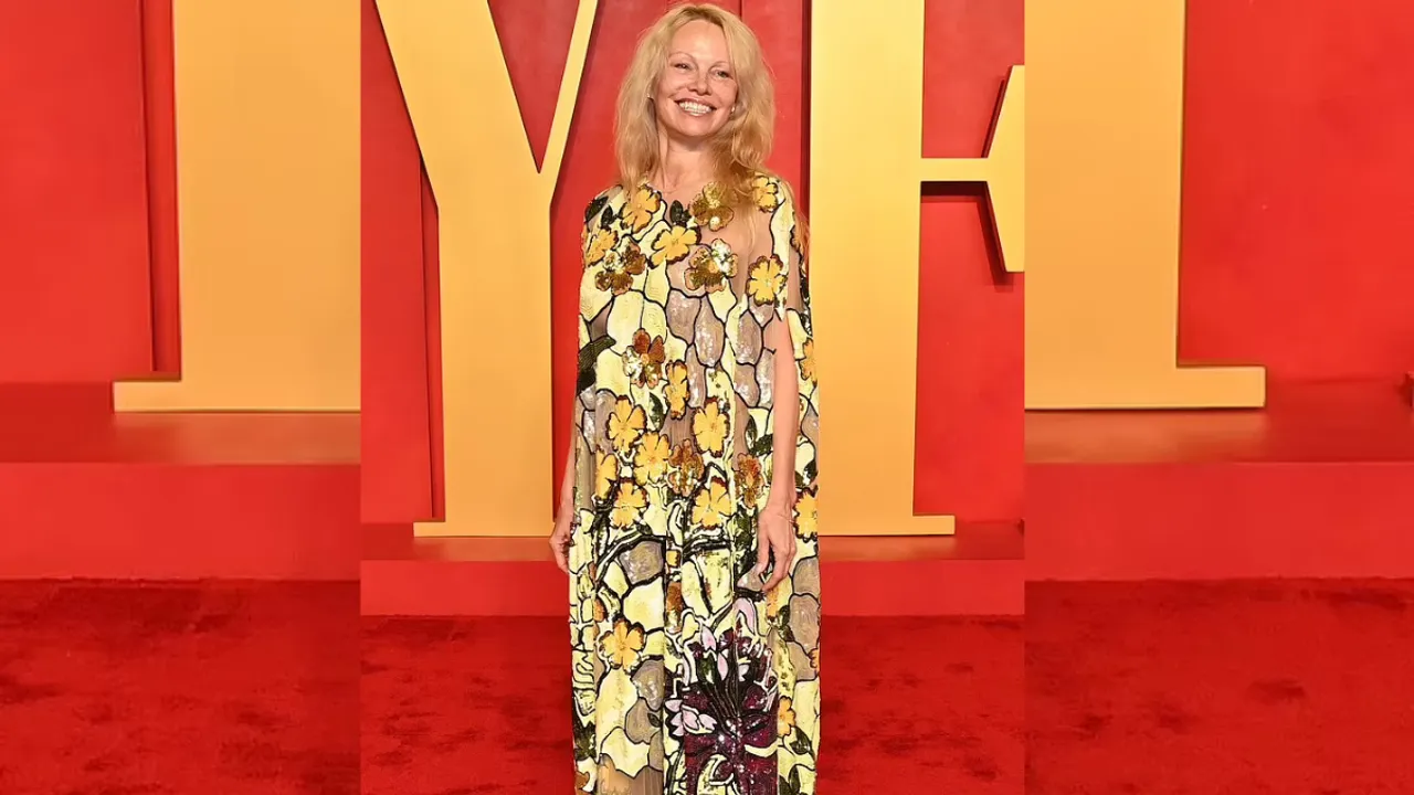 Pamela Anderson Goes Makeup-Free at The 2024 Vanity Fair Oscar Party