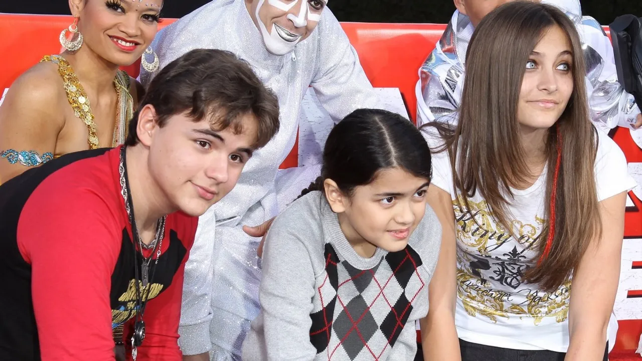 Michael Jackson's Youngest, Bigi, All Grown Up in  L.A. Outing