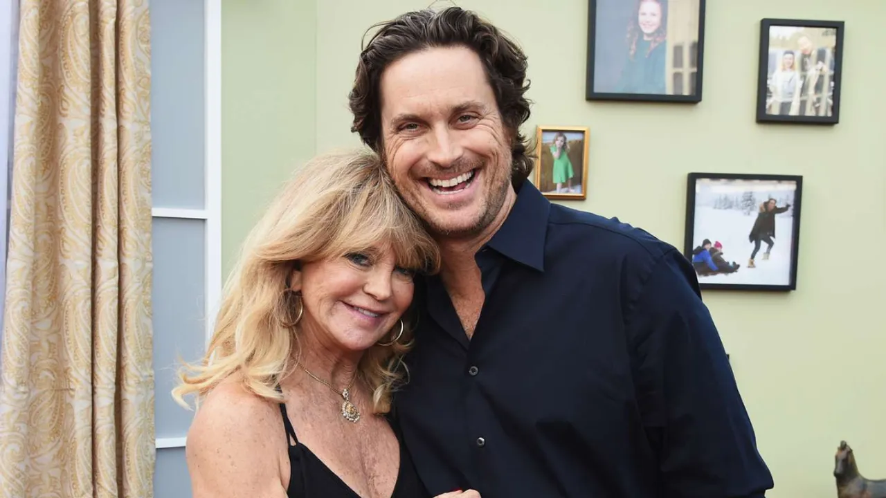 Oliver Hudson Says Trauma Comments Have Nothing to Do With Mom Goldie Hawn