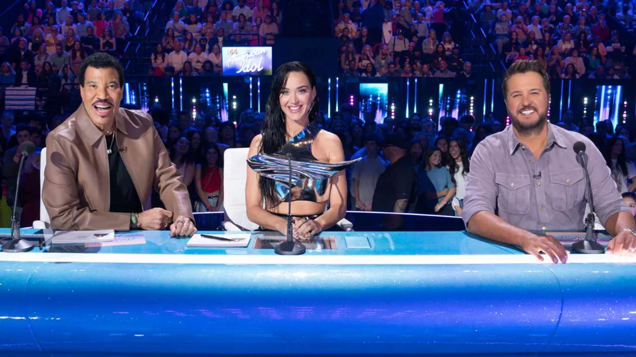 Katy Perry Recalls Wardrobe Mishap on Live 'American Idol' Broadcast