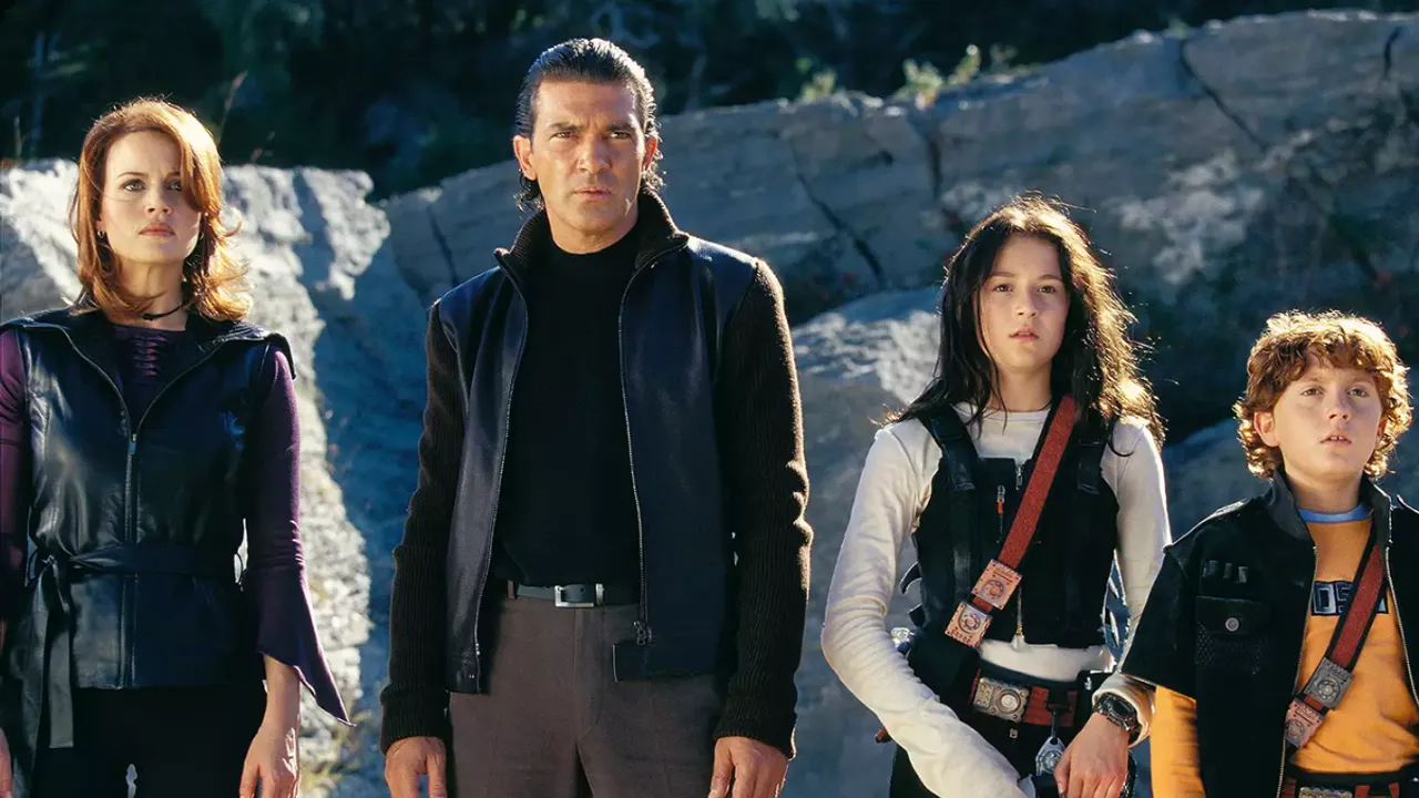 Carla Gugino Reflects on The Physical Challenges of Playing a Mother in 'Spy Kids'