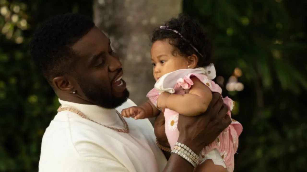 Sean Diddy Makes Instagram Comeback With Picture of Daughter, Disables Comments
