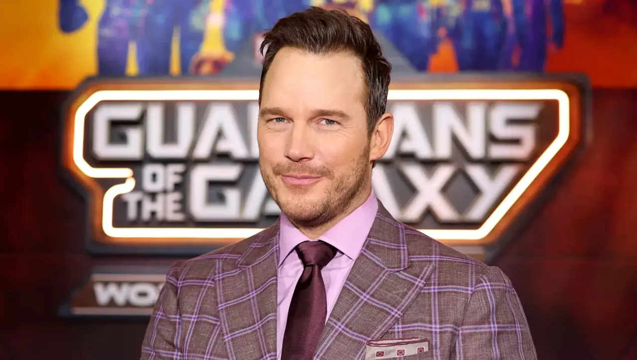 Chris Pratt Reveals Painful Ankle Injury Photos From 'Mercy' Set