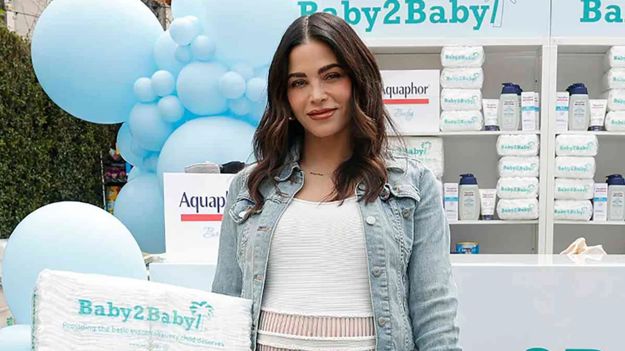 Jenna Dewan Raves About Fiancé Steve Kazee's Support During Third Pregnancy