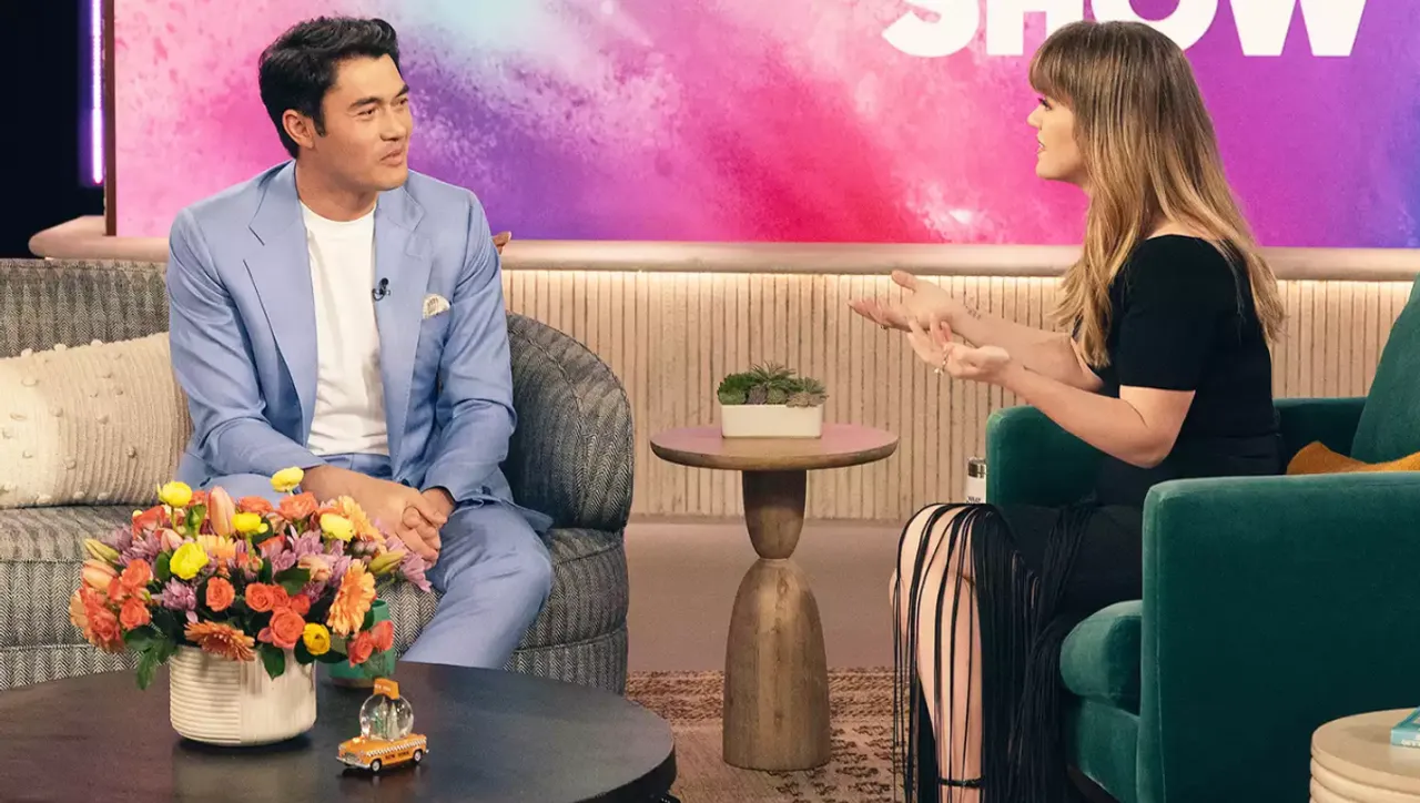 Kelly Clarkson's Hilarious NSFW Moment with Henry Golding: 'Did I Just Say That?'