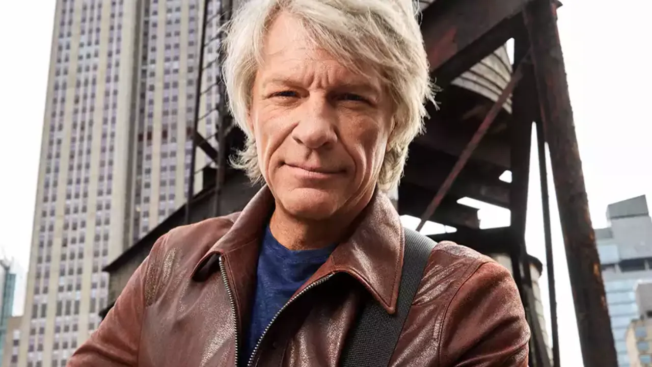 Jon Bon Jovi Reveals How 'Spirit Sister' Shania Twain Supported Him During Vocal Surgery