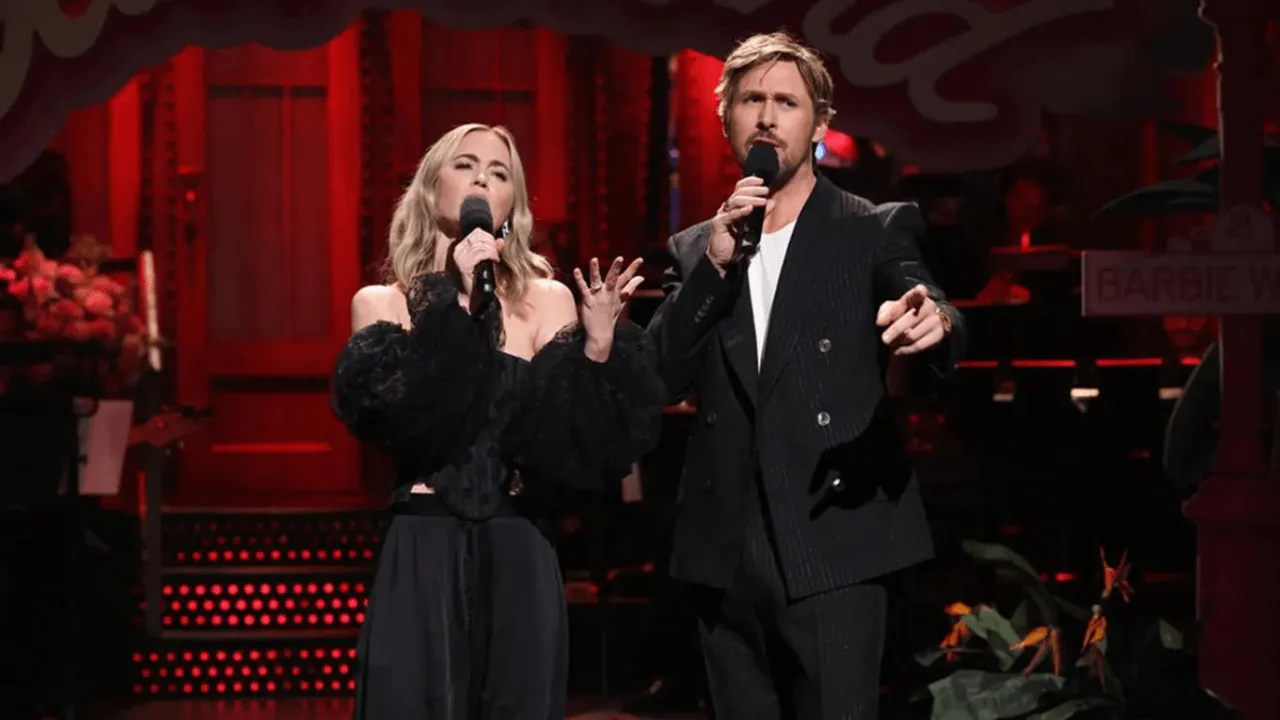 Ryan Gosling Sings Taylor Swift's 'All Too Well' on SNL With Emily Blunt