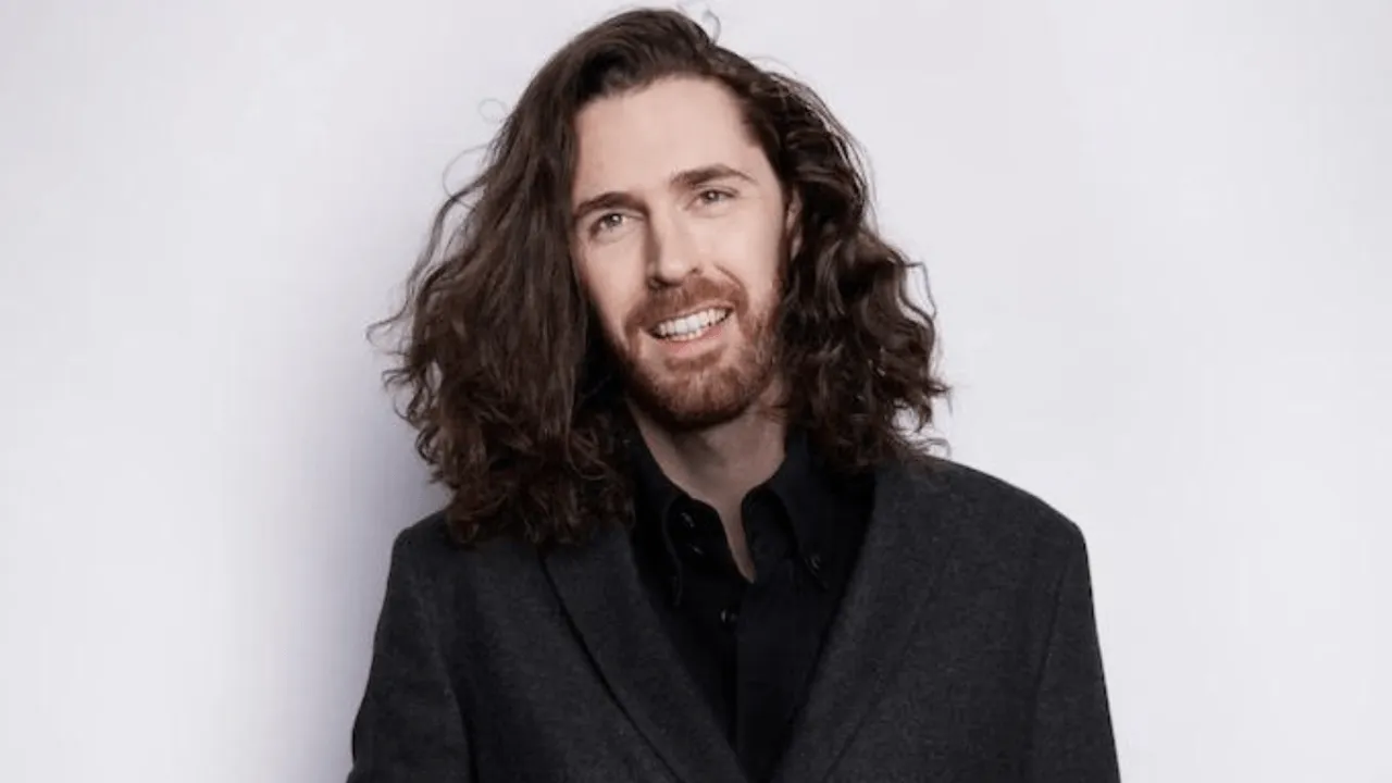 Hozier Talks About Homer Simpson's Cover of 'Take Me To Church' and AI in Music