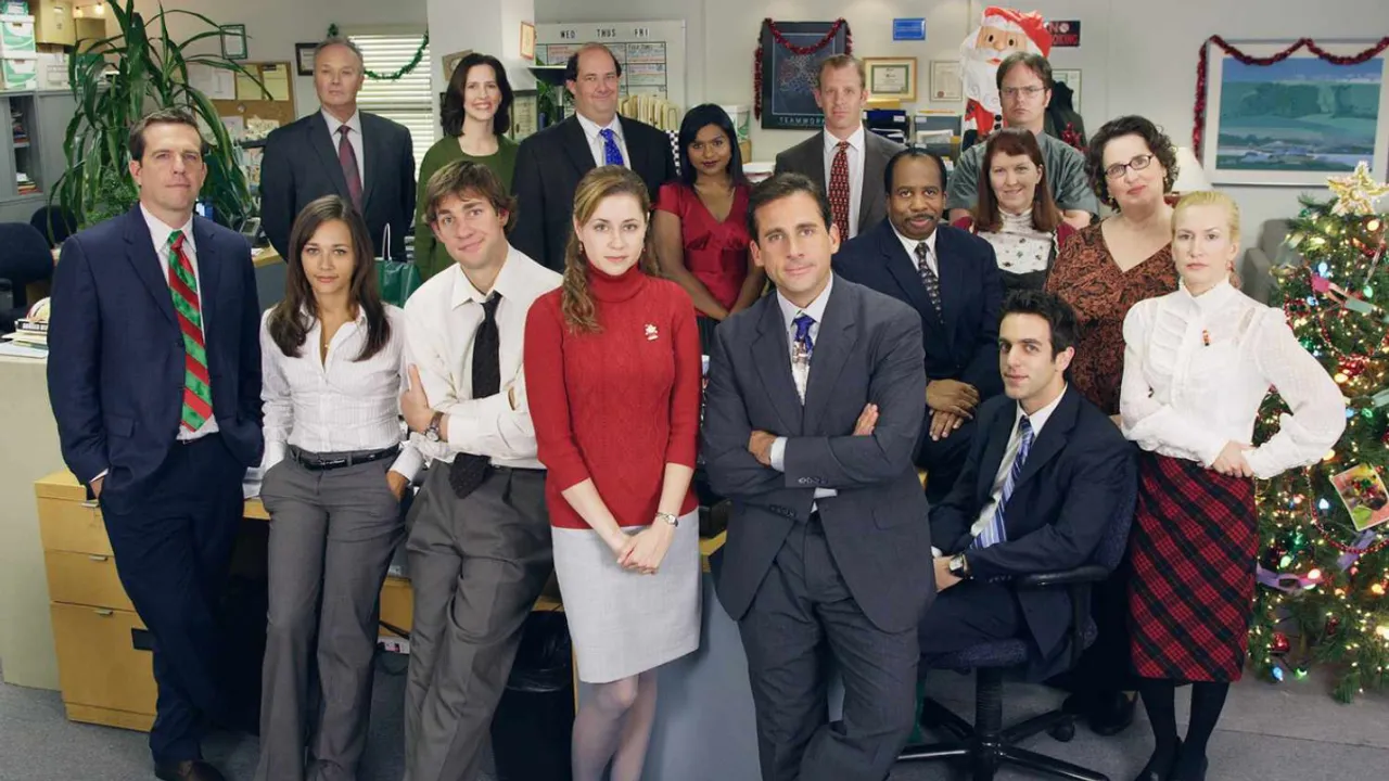 'The Office' Cast Recalls Steve Carell's Unplanned Finale Appearance: 'We Were Bound to Secrecy'