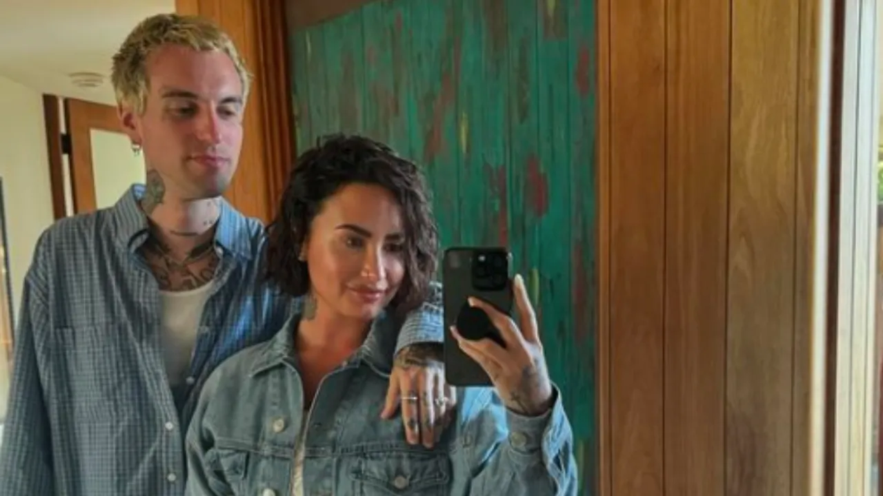Demi Lovato Goes Makeup-Free Glow in New Hawaii Vacation Photos With Fiancé Jutes