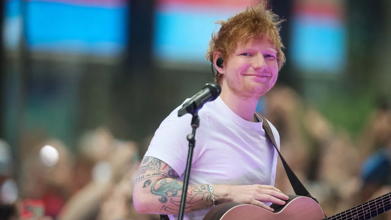 Ed Sheeran Surprises Children at a Brighton Primary School