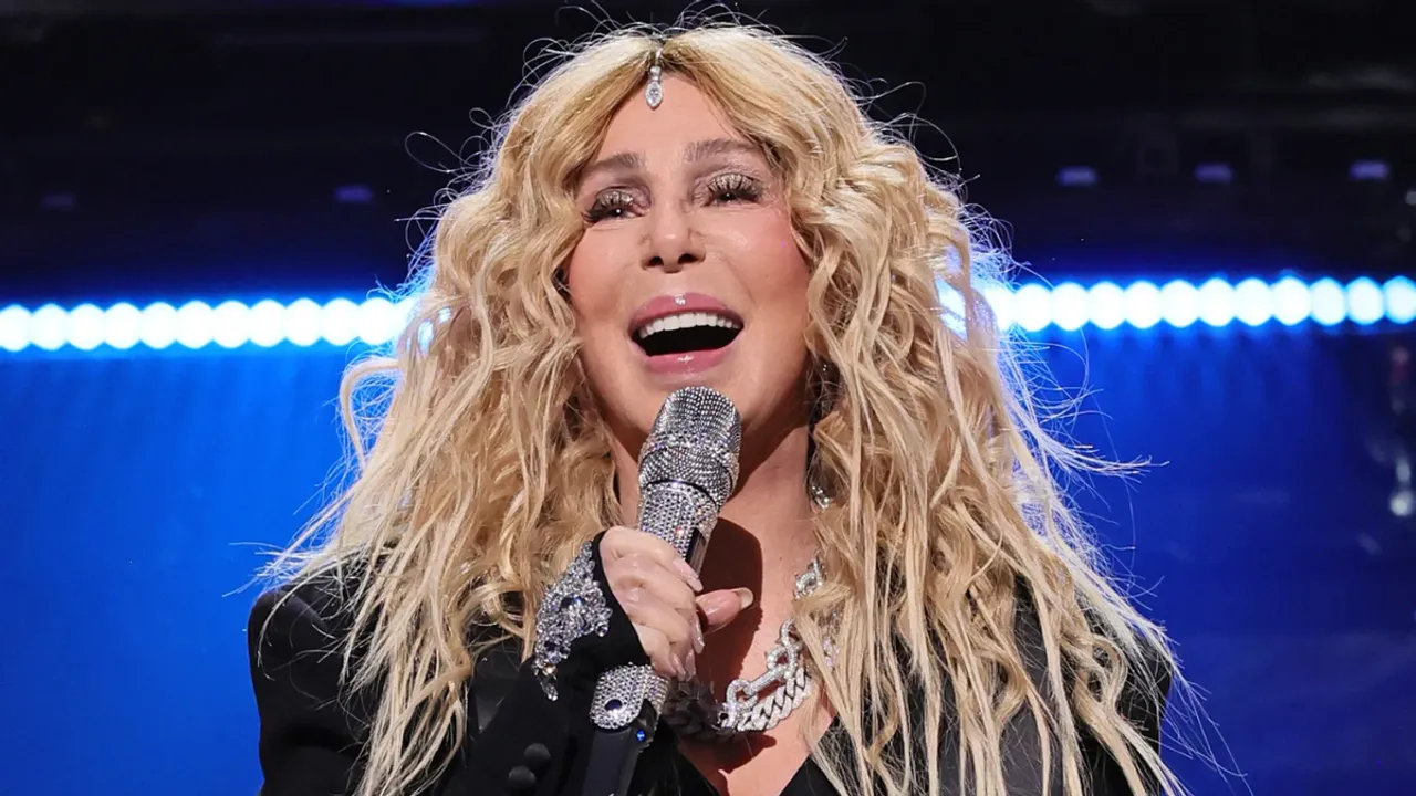 Cher Promises to Deliver a Memorable Speech at Rock And Roll Hall of Fame Induction