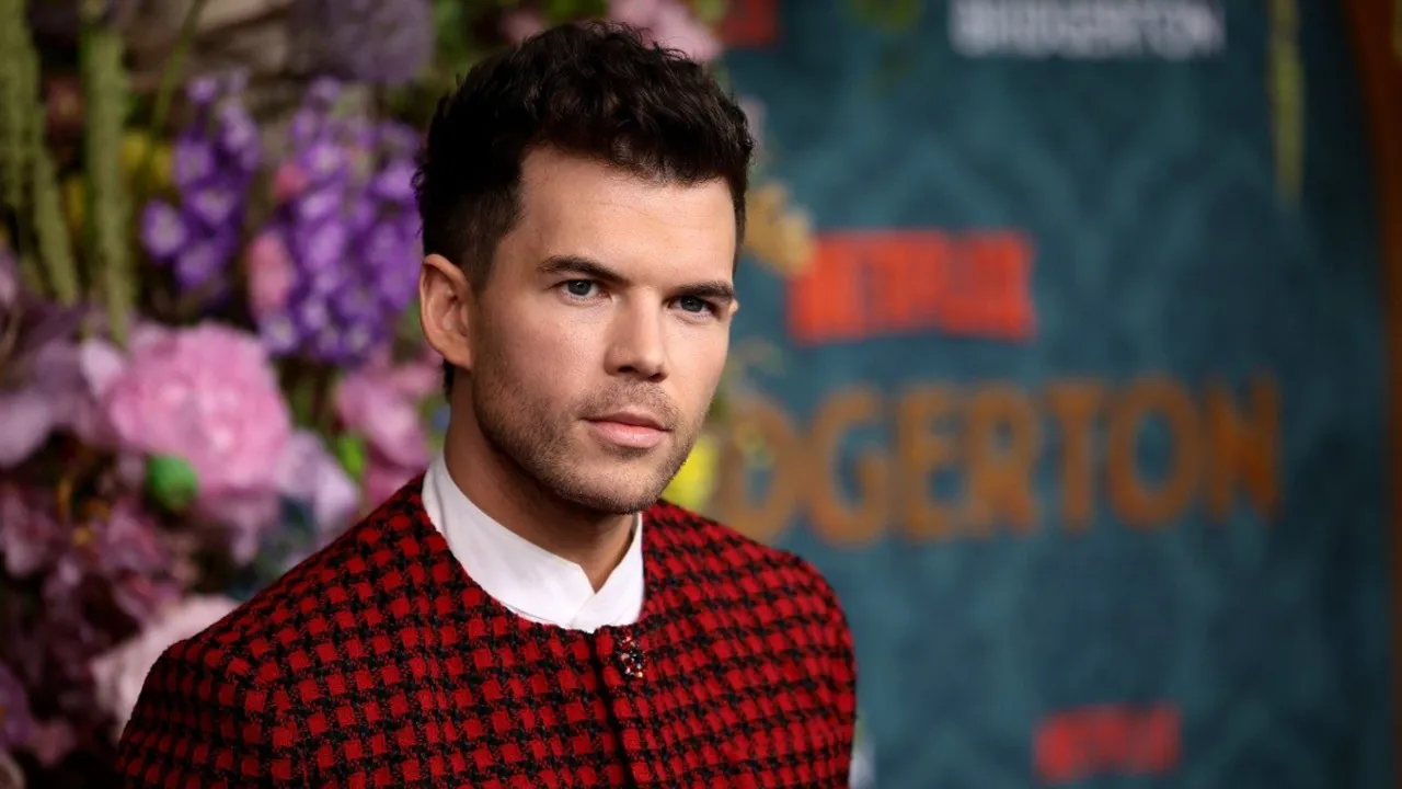 Luke Newton Thrilled by Fan Response to 'Bridgerton' Carriage Scene