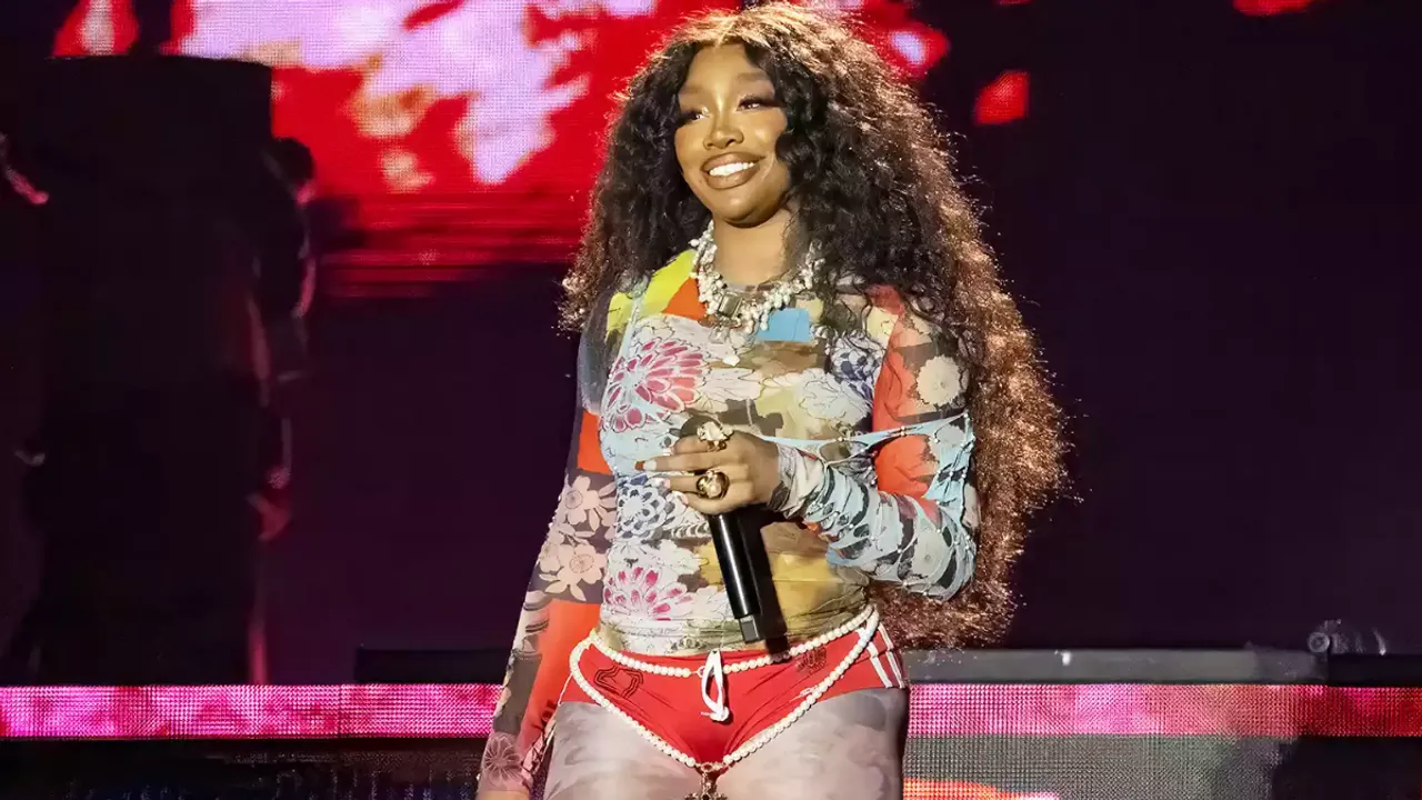 SZA Receives Award at Songwriters Hall of Fame Induction: 'Beyond My Wildest Dreams'
