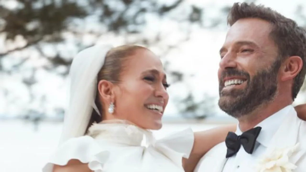 Jennifer Lopez Struggles to Save Marriage With Ben Affleck: "She Really Tried"