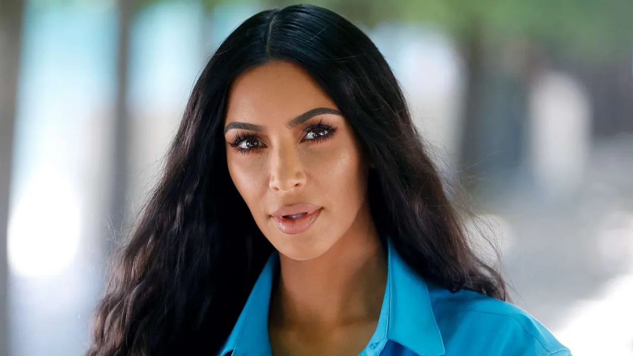 Kim Kardashian Says She Prefers "Less Botox" For Acting