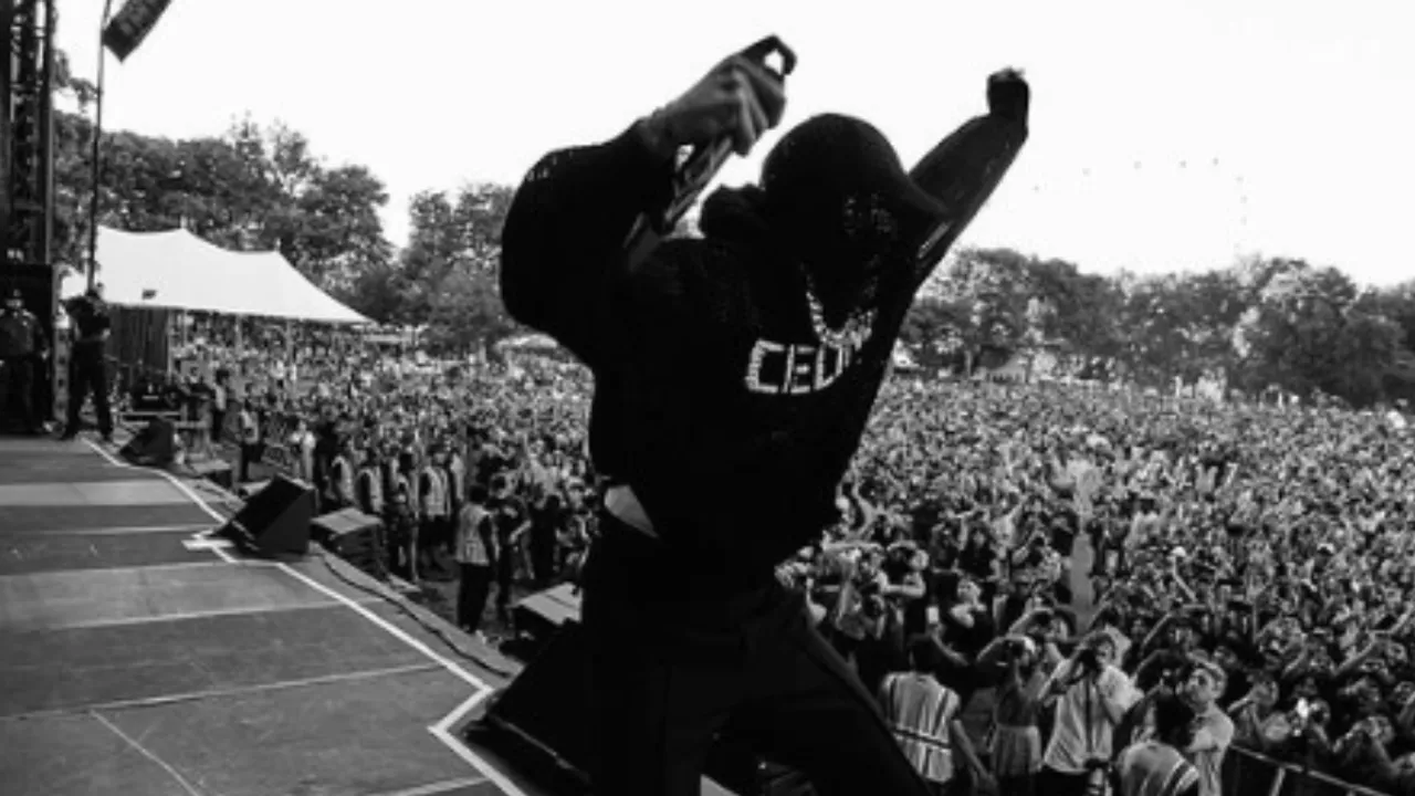 Peso Pluma Reveals He Broke His Foot at The 2024 Governors: 'IDGAF'