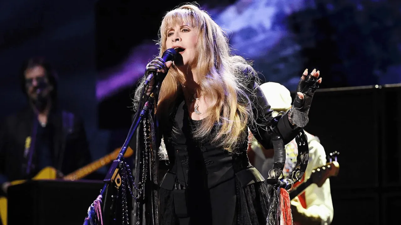 Stevie Nicks Says "There is No Chance of Getting Fleetwood Mac Back Together" Without Christine