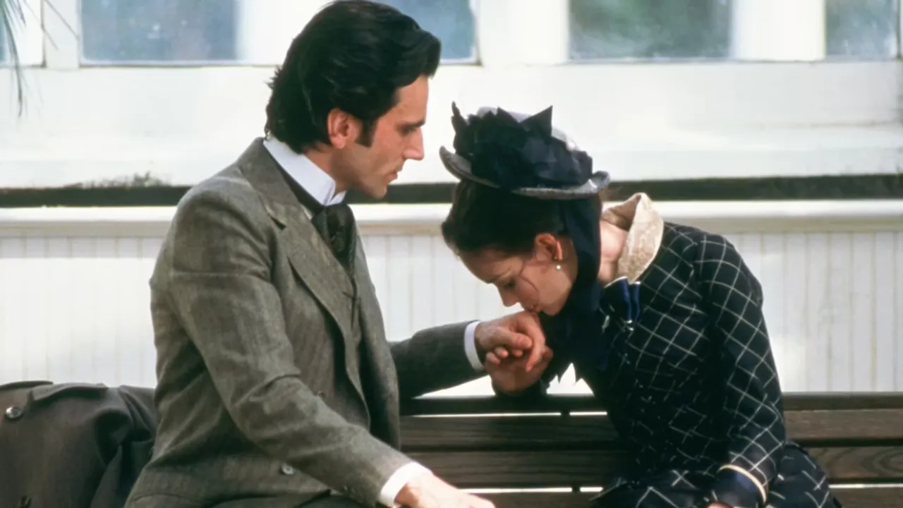 Winona Ryder Delivered One of the Best Twists in a Martin Scorsese Movie