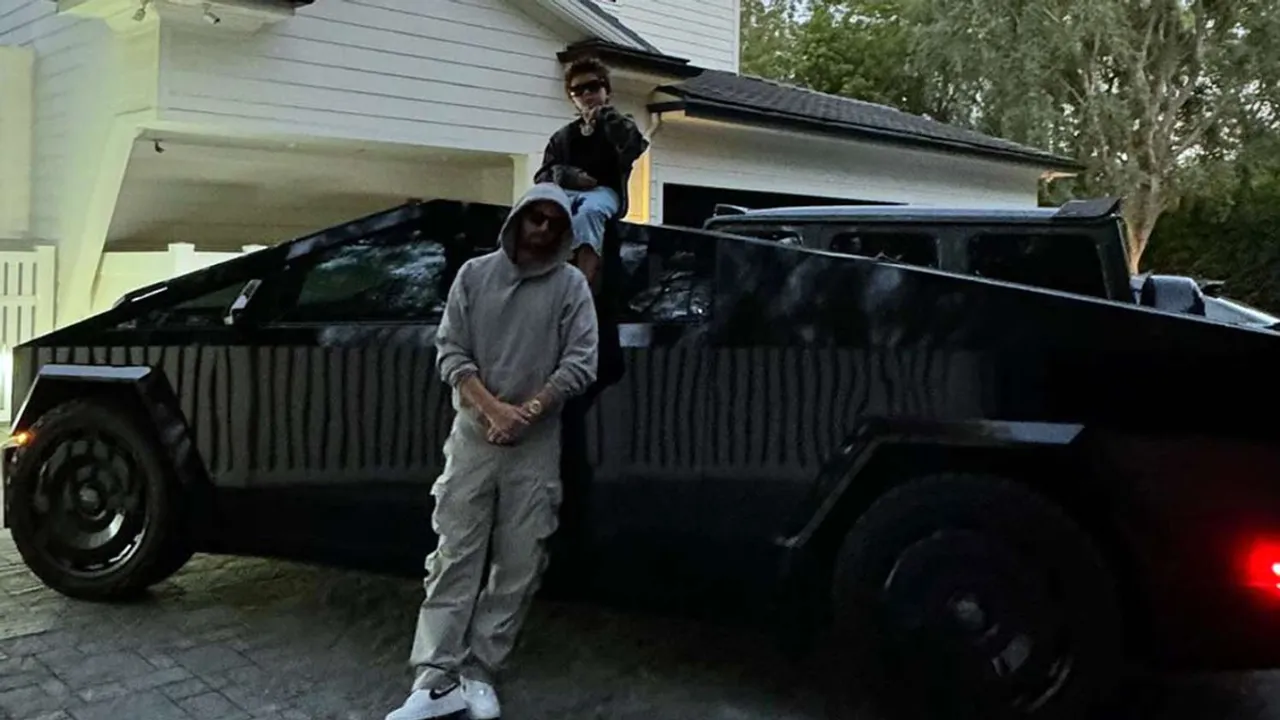 Scott Disick Shares New Photos With Children Penelope and Reign