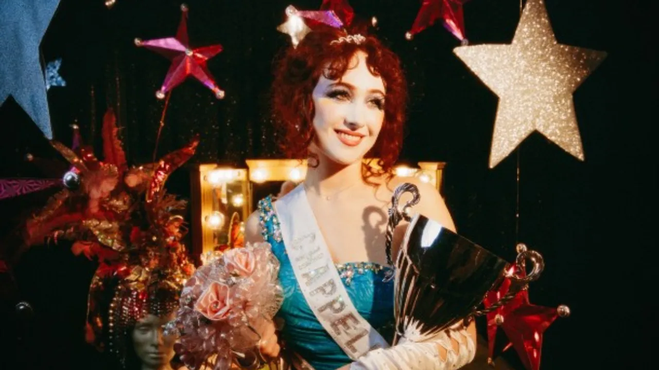 Chappell Roan Dismisses Music Chart Success: “This is Giving Valedictorian”