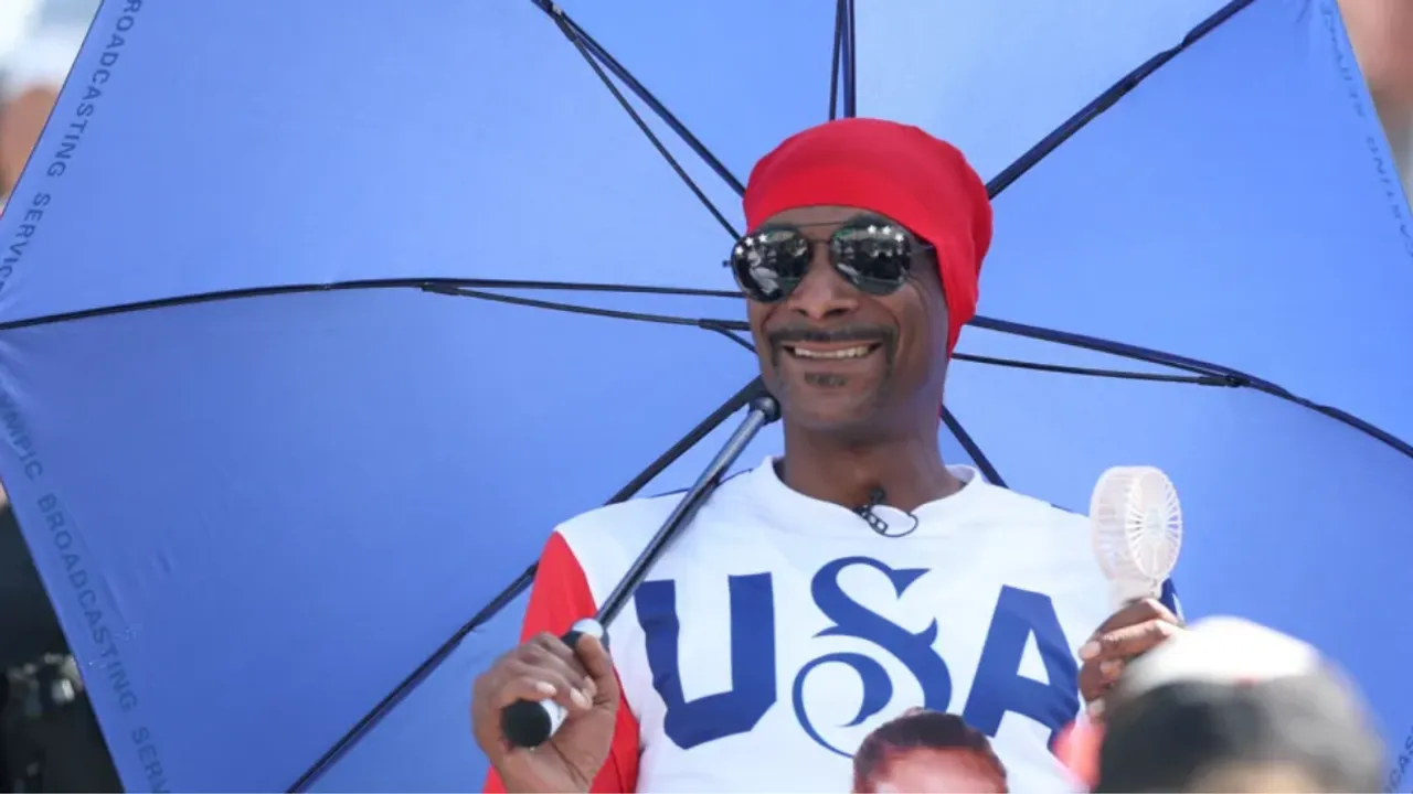 Snoop Dogg Embarks on Hilarious Private Tour of The Louvre During Paris Olympics 