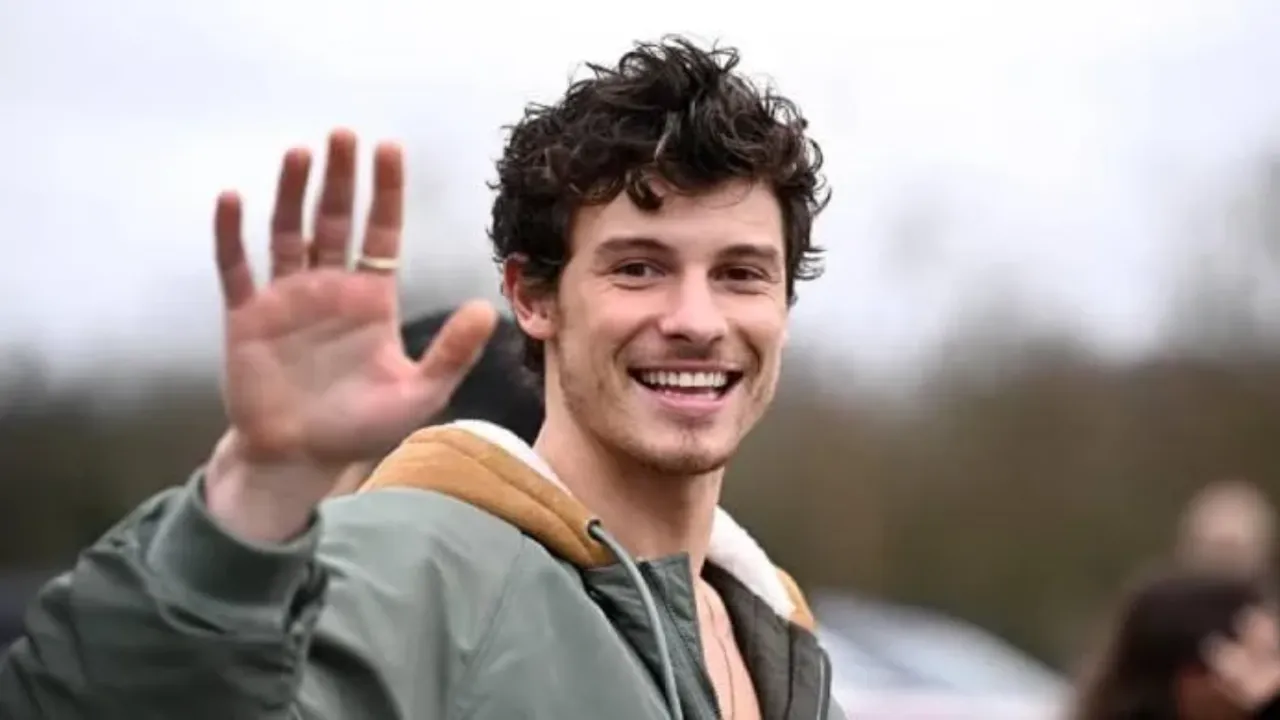 Shawn Mendes Unveils New Self-Titled Album With Fall Release Date