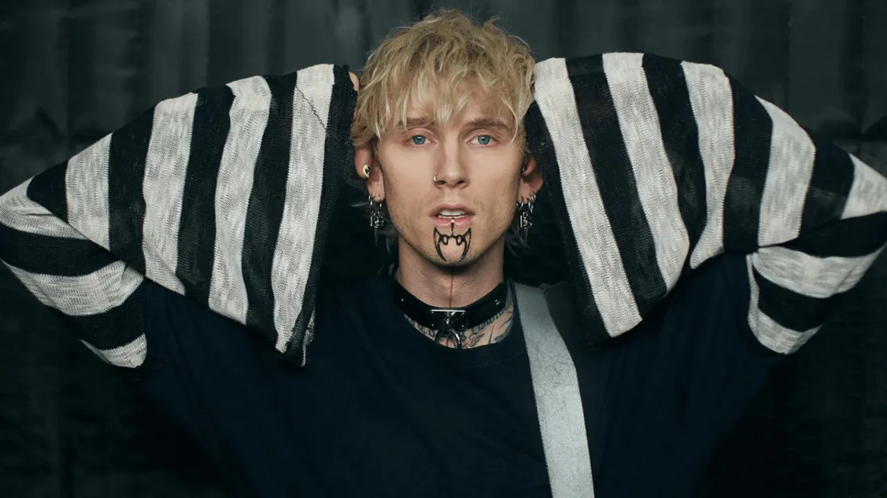 Machine Gun Kelly Talks About Late Father in New Interview: "I am Very Emotional"