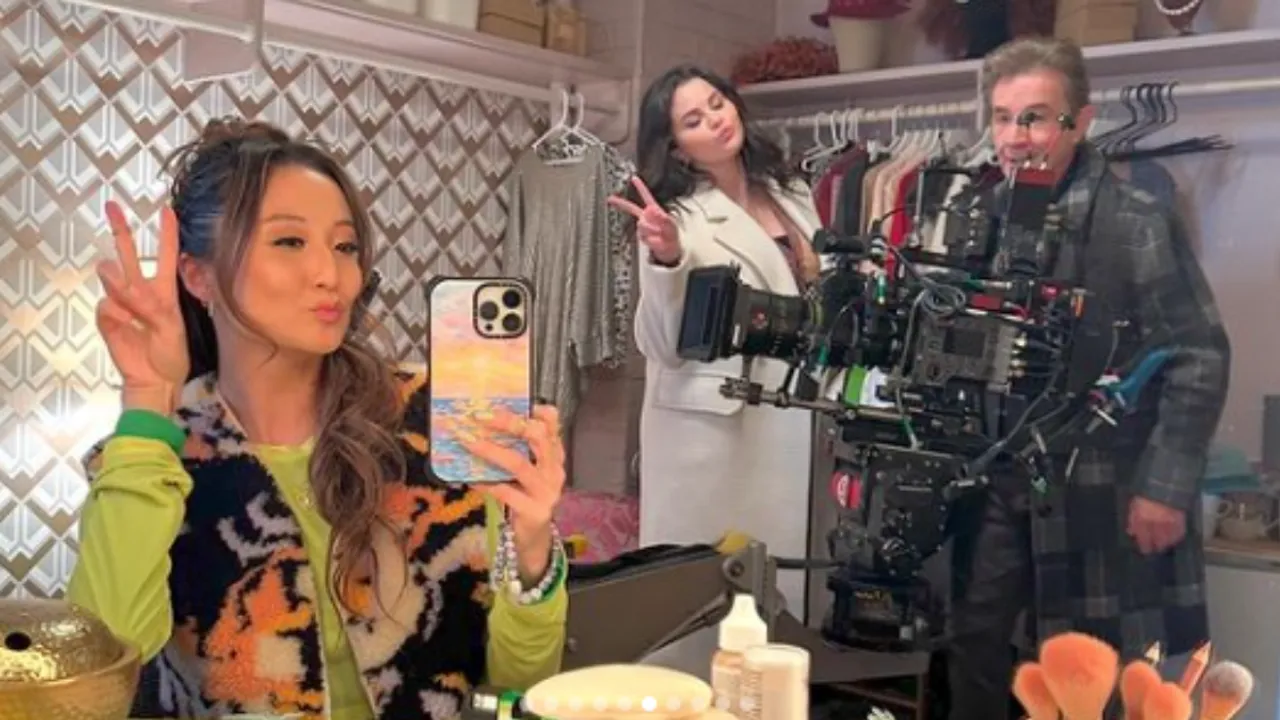 Ashley Park Shares Heartfelt Note From Meryl Streep That Left Her 'Wanting to Cry'