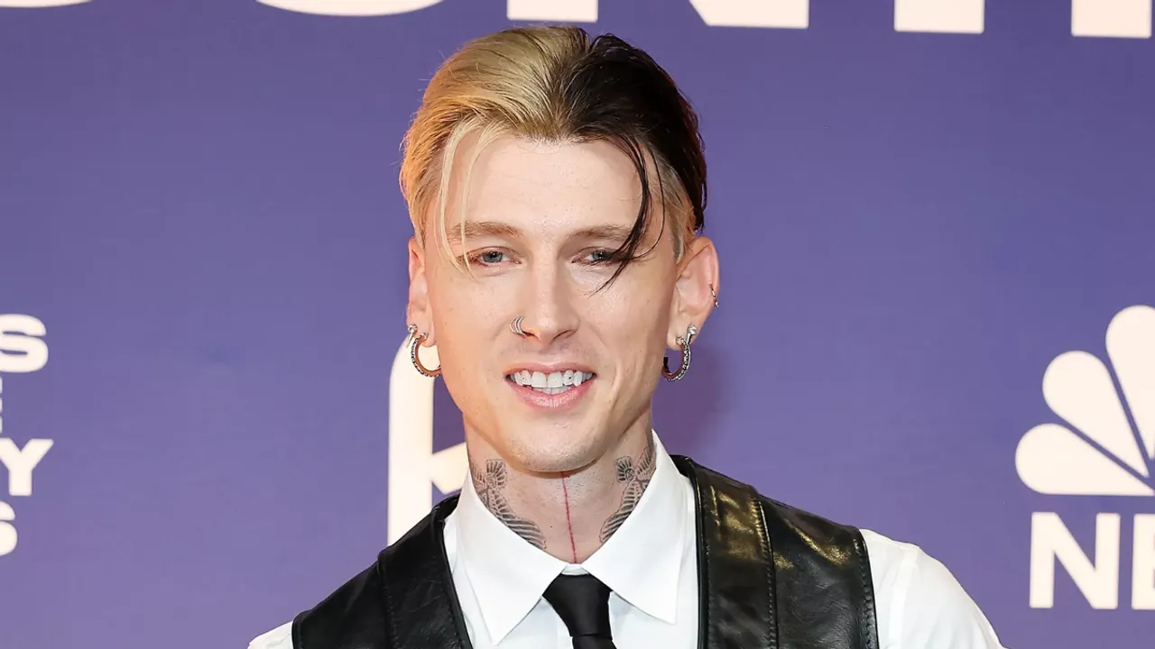 Machine Gun Kelly Closes 2024 People's Choice Country Awards With Solo Performance of 'Lonely Road'