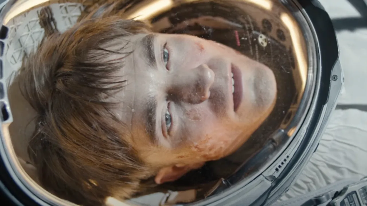 'Mickey 17' Trailer: Robert Pattinson Stars in Sci-Fi Film by ‘Parasite’ Director Bong Joon Ho