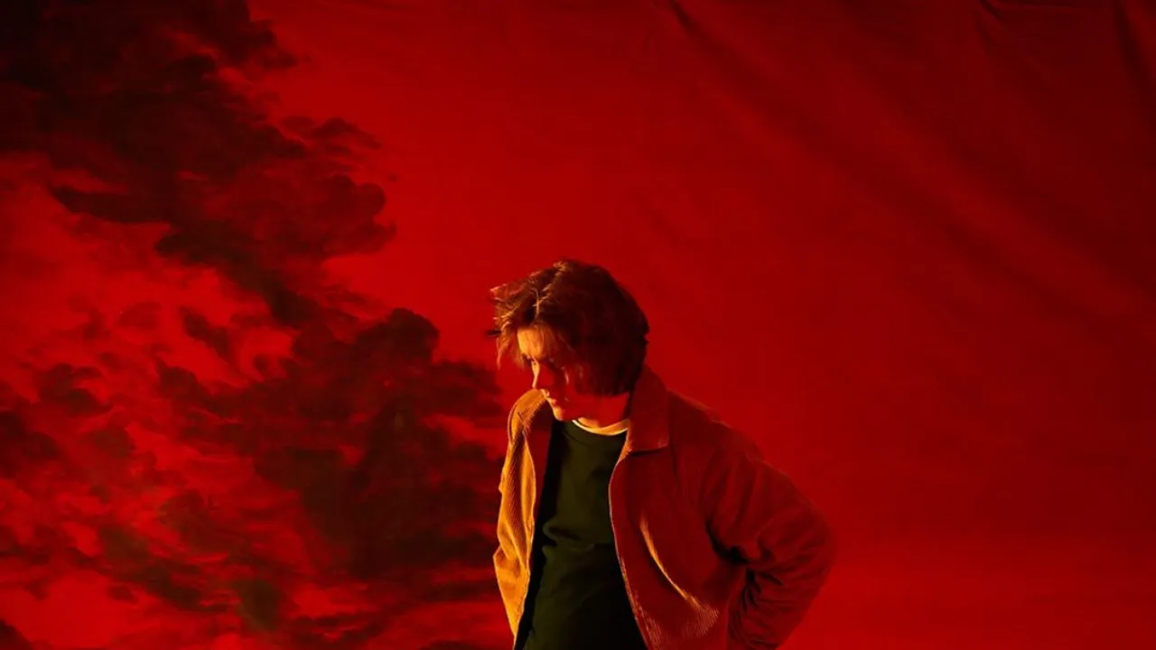 Emotional Depth of ‘Someone You Loved’ by Lewis Capaldi: A Heartbreaking Anthem