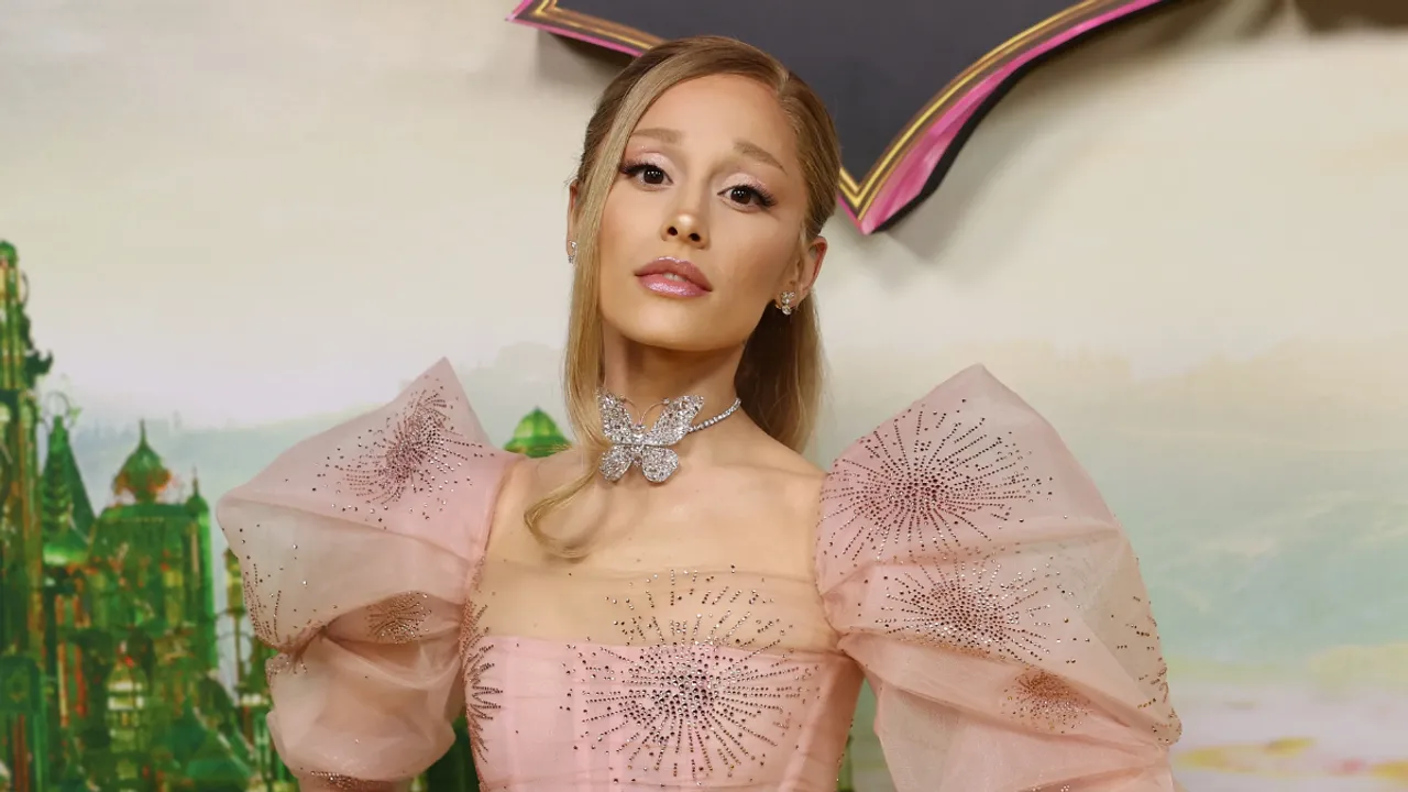 Ariana Grande Questions Her Casting as Glinda in ‘Wicked’