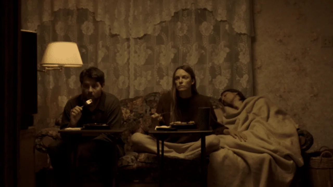 ‘My Heart Can't Beat Unless You Tell It To’: Unique Psychological Vampire Movie You Can’t Skip