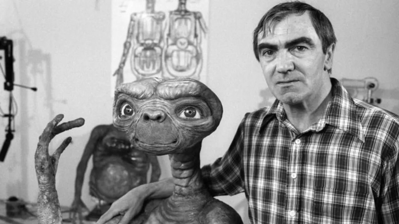 Original 1982 ‘E.T.’ Model Goes Up for Auction