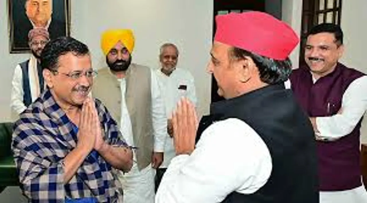 kejriwal and akhilesh