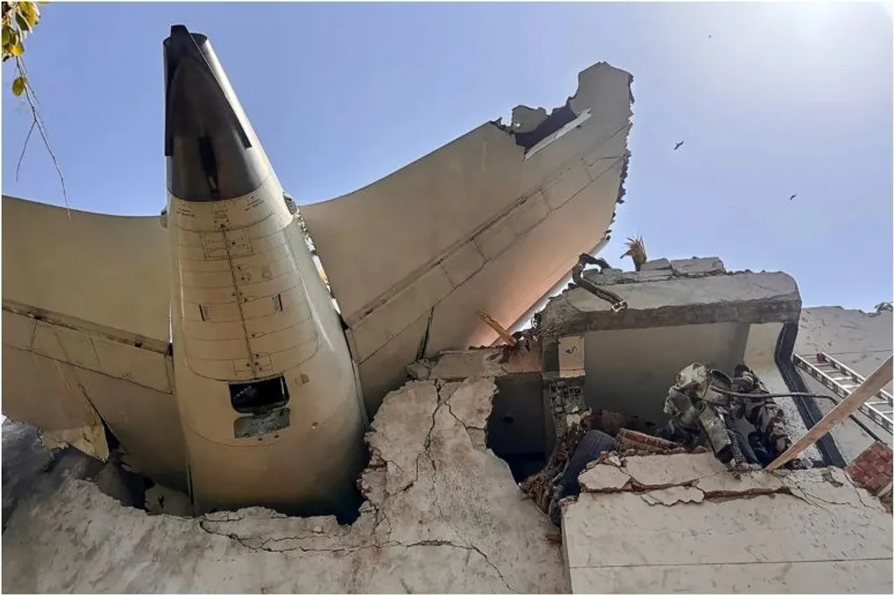 FLIGHT CRASH