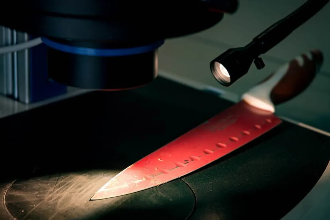 knife