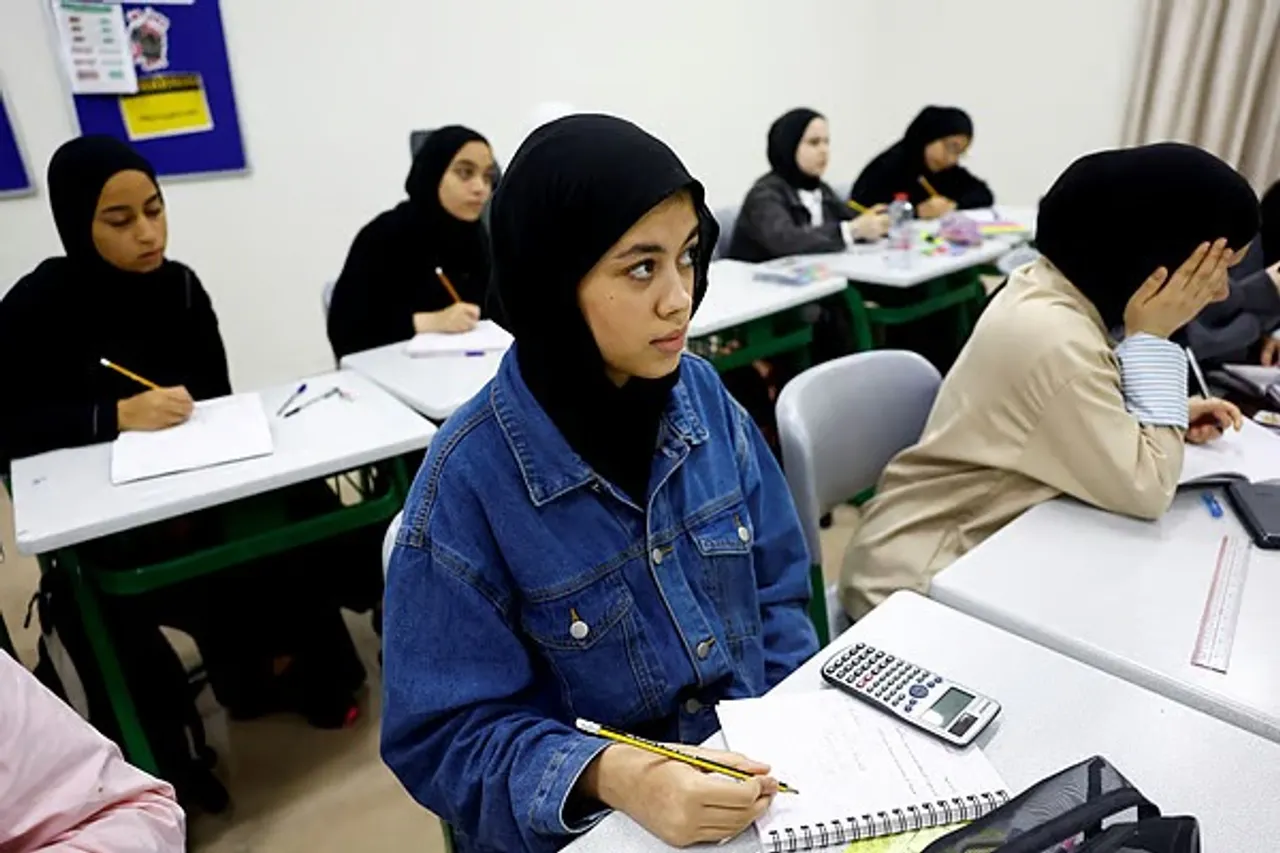 2025newsmlRC29OGACB74D1309437098