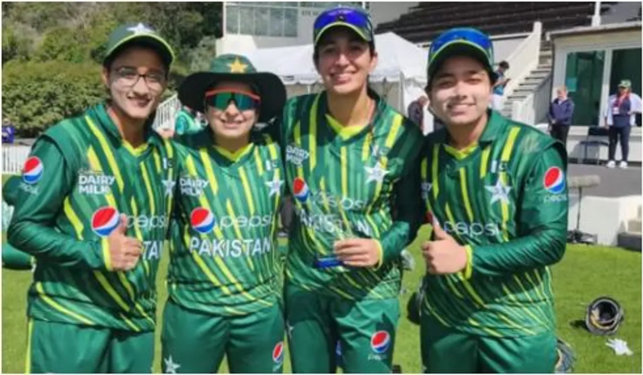 Pak women's team