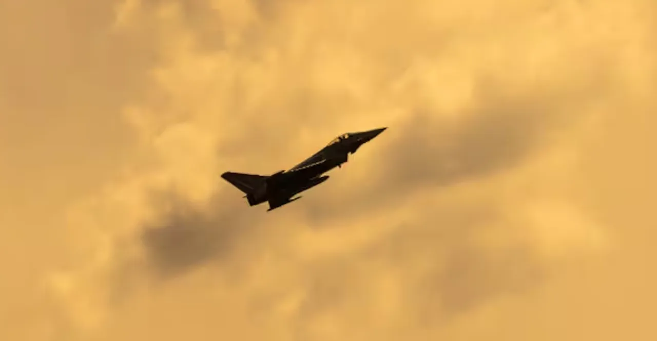 fighter jet