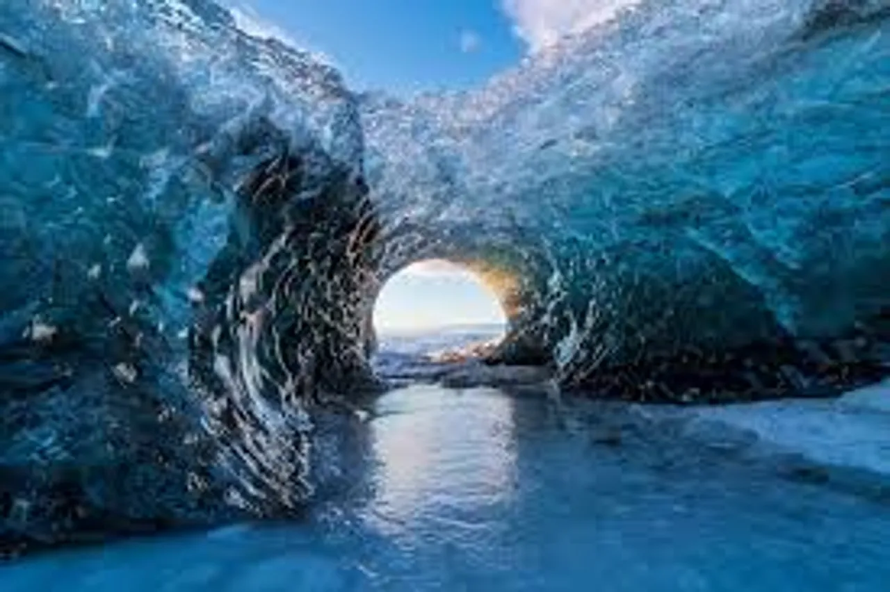 ice cave'