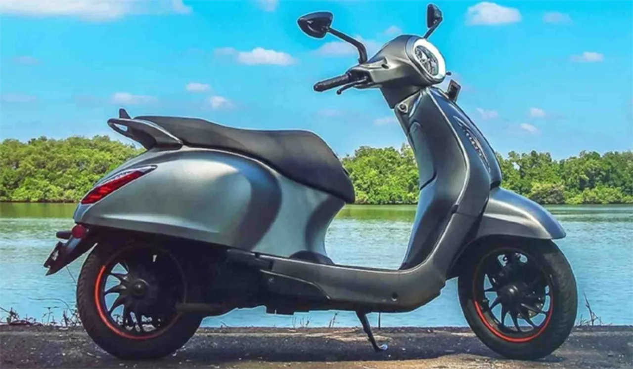 ചേതക് ഇലക്ട്രിക് സ്‌കൂട്ടര്‍ 2023 മോഡല്‍ പുറത്തിറങ്ങി; വില 1.52 ലക്ഷം
