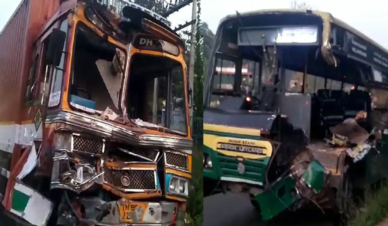 തൃശൂരിൽ കെഎസ്ആർടിസി സൂപ്പർഫാസ്റ്റും‌ ലോറിയും കൂട്ടിയിച്ച് അപകടം; നാല് പേരു‌ടെ നില ​ഗുരുതരം