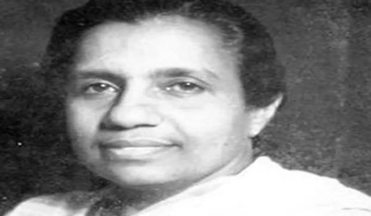 ആദ്യത്തെ വനിത നിയസഭാംഗം