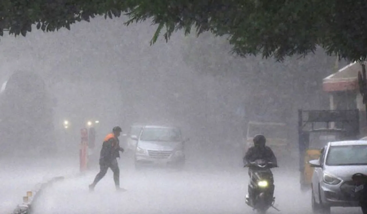 സംസ്ഥാനത്ത് ശക്തമായ മഴയ്ക്ക് സാധ്യത; ഞായറാഴ്ച 8 ജില്ലകളിൽ യെല്ലോ അലർട്ട്