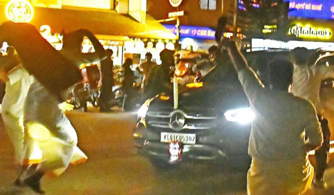 ബ്ലഡി ക്രിമിനല്‍സ്... കാറില്‍ നിന്നിറങ്ങി ദേഷ്യപ്പെട്ടു; കൈയേറ്റം ചെയ്യാന്‍ ശ്രമം, പിന്നില്‍ മുഖ്യമന്ത്രിയെന്ന് ഗവര്‍ണര്‍